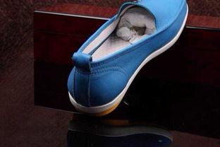 国产软底鞋测评视频,舒适体验与性价比解析 第3张 国产软底鞋测评视频,舒适体验与性价比解析 第3张