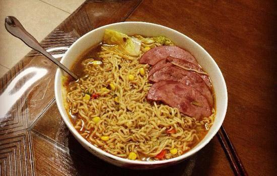 模仿国产泡面视频,跟随视频潮流，解锁美味新体验  第2张